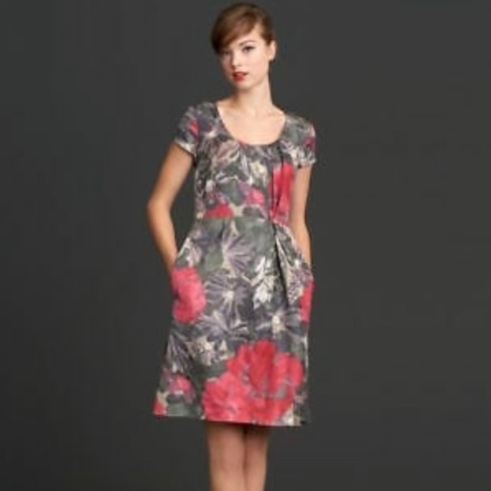 Banana Republic MAD MEN Size 4 Floral Dress